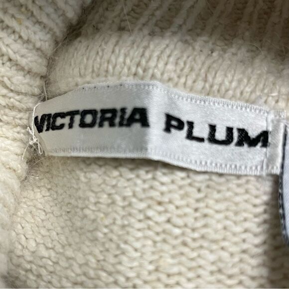𝅺VICTORIA Plum turtleneck sweater silk angora lambswool fuzzy cream size L - Picture 7 of 11